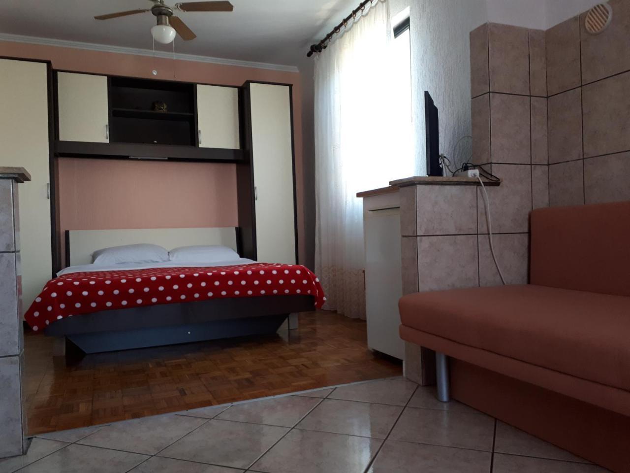 Apartament Ida *